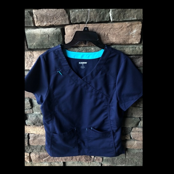 Scrubs - Picture 1 of 6